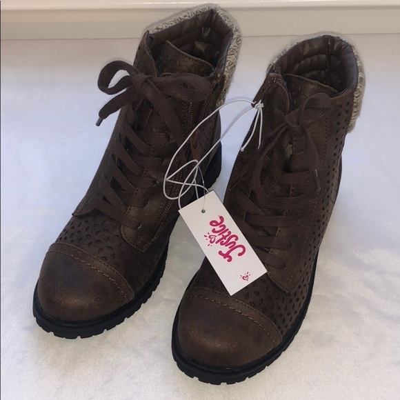 New Justice Sweater Knit Perforated Hiking Boots Size 12 - Picture 3 of 15